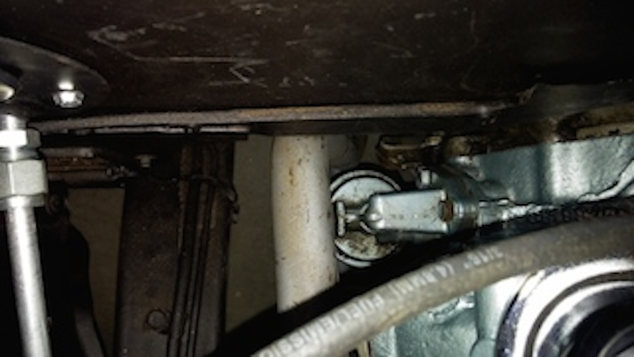 oil filter housing.jpg